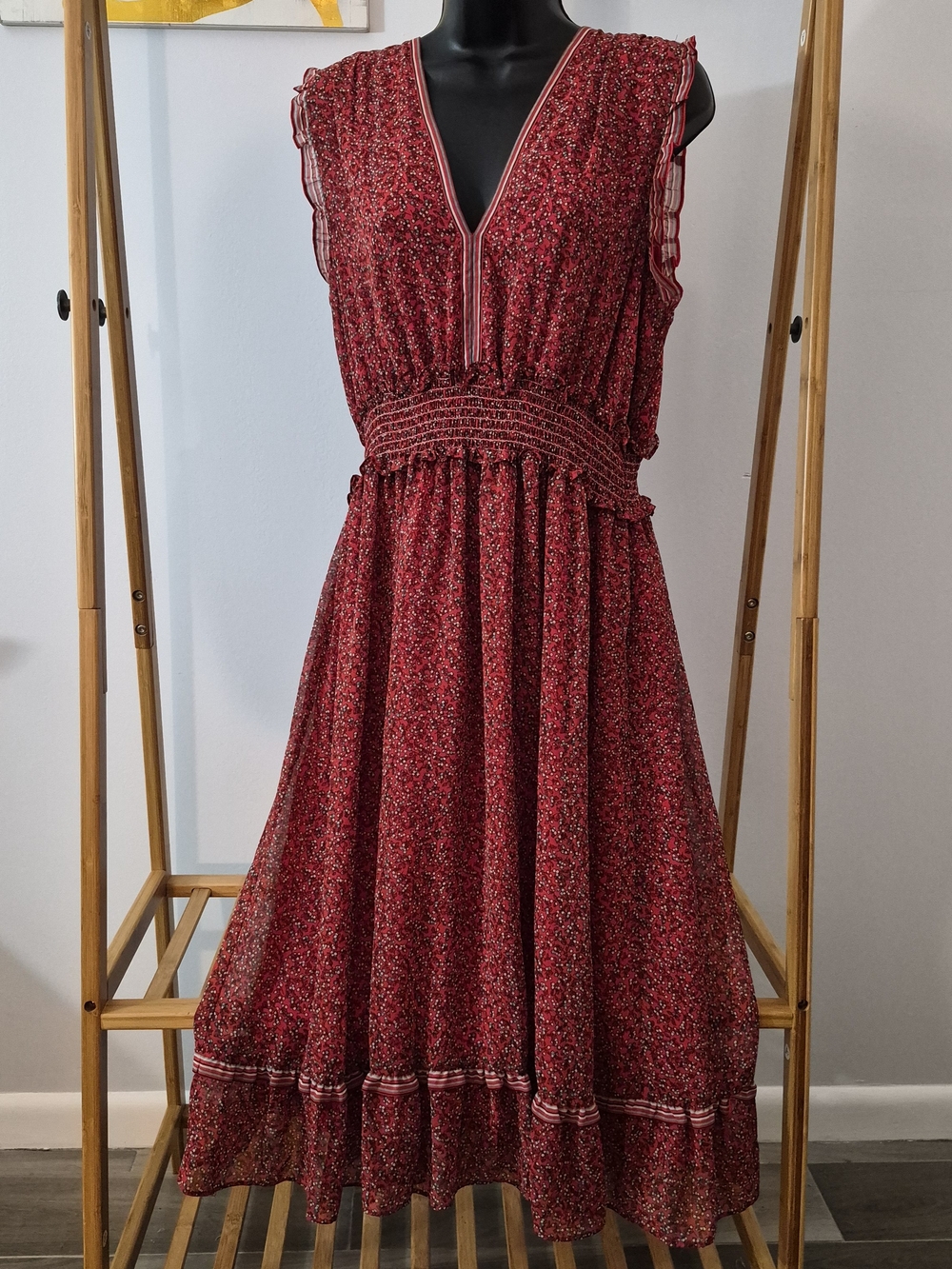 Max Studio Red Floral V-Neck Sleeveless Midi Dress